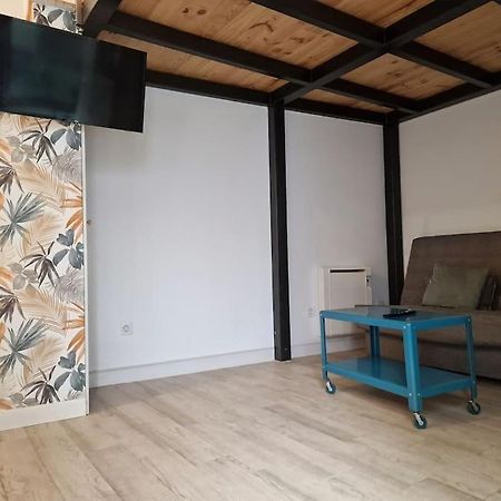Mediodia Chica Apartamento Tipo Loft En La Latina Apartment Madrid Exterior foto
