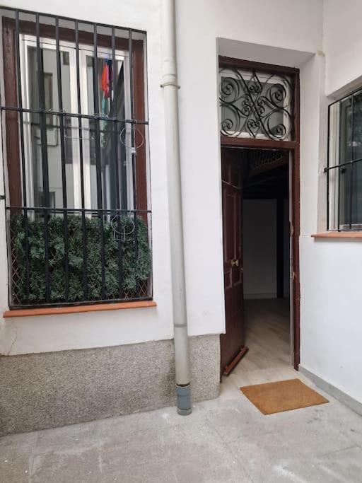 Mediodia Chica Apartamento Tipo Loft En La Latina Apartment Madrid Exterior foto
