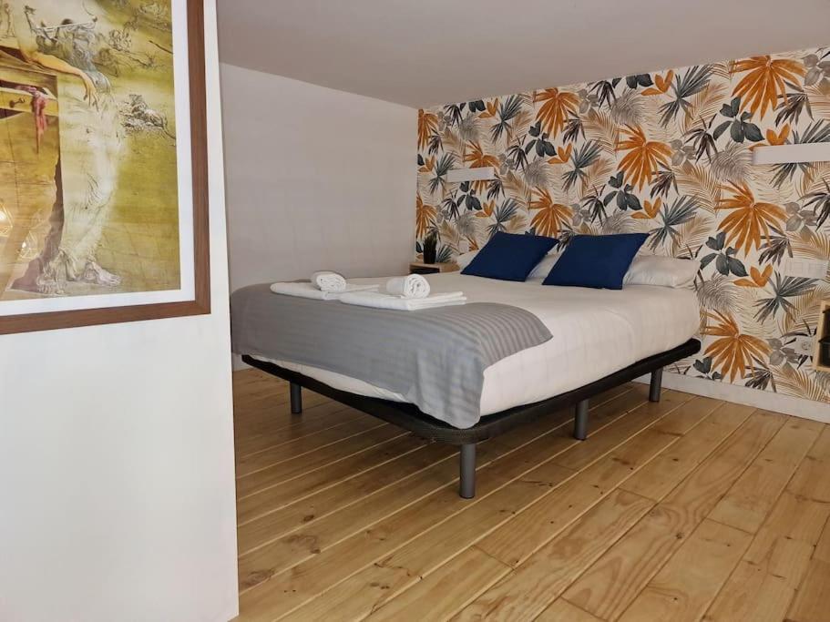 Mediodia Chica Apartamento Tipo Loft En La Latina Apartment Madrid Exterior foto